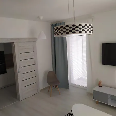 Apartman Till アパート ガランタ